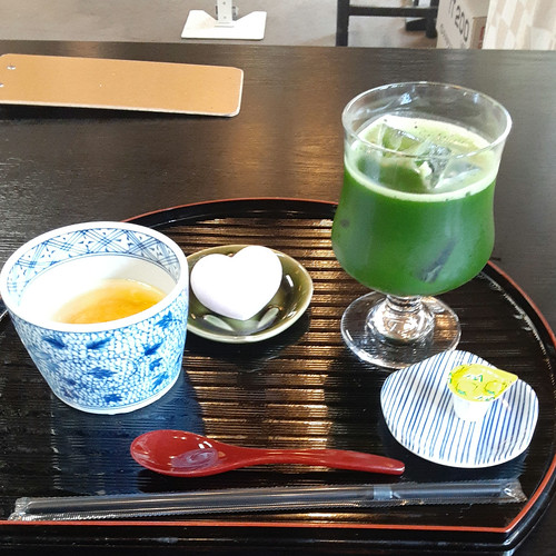 松江城のお茶屋さんで一服 | Flickr