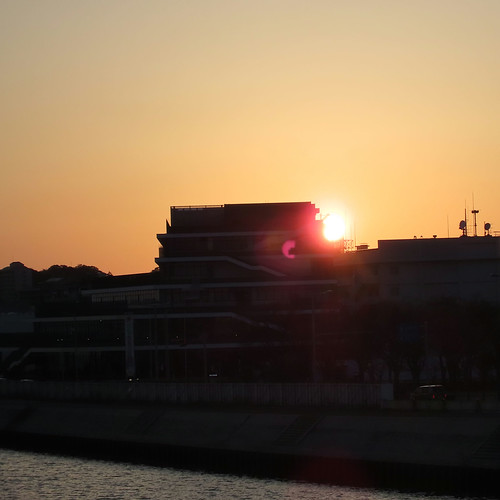 松江市役所と夕日 | Flickr