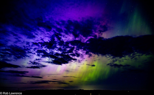 “Aurora Pics fae the Night .... Some light show once it kicked off...” by Rab Lawrence (BY-NC-ND)