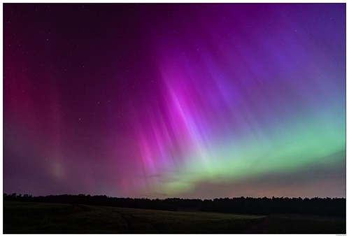 “Aurora Borealis, May 11” by Dominique Dierick (BY-NC-ND)