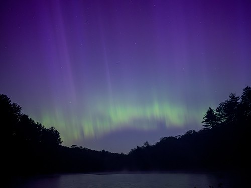 “aurora-5 -- Aurora Borealis, early morning May 11, 2024. Killingworth, Connecticut.” by Bill Rankin (BY-NC-ND)