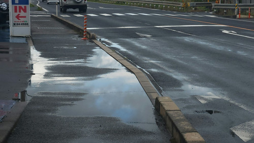 雨上がり（だんだん道路高架下） | Flickr