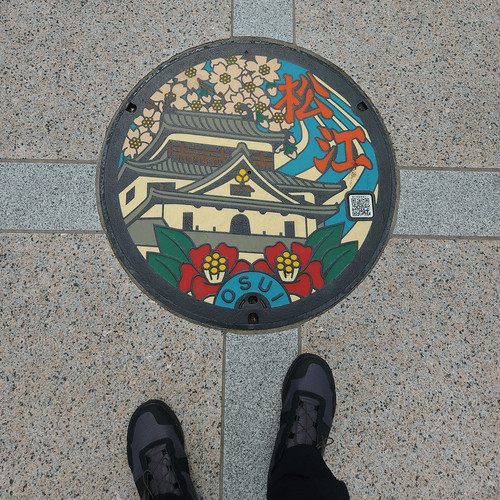 松江城デザインマンホール（松江テルサ前） | Flickr
