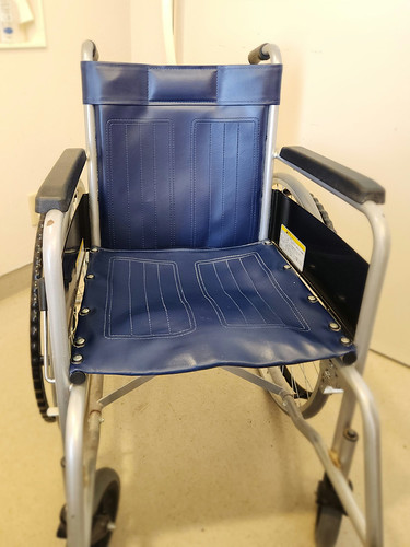 車椅子でトイレまで小旅行（成功） | Flickr